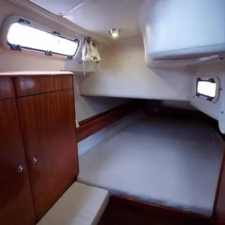 보트호텔 Veronica *